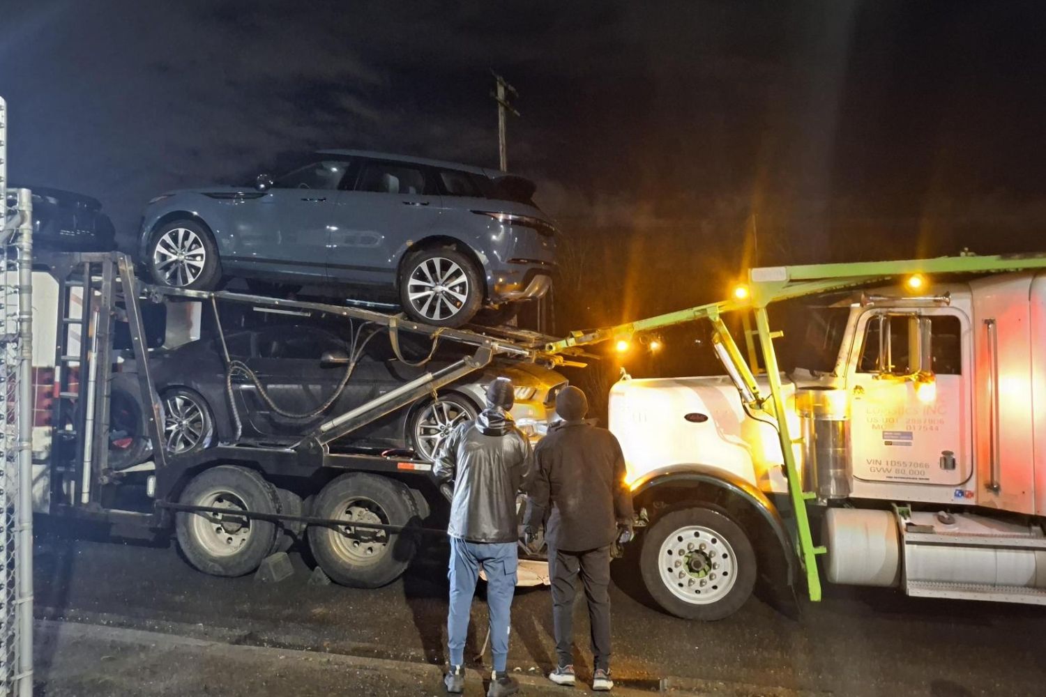 Cargo Reload after a Semi-Truck Fire Recover in Issaquah